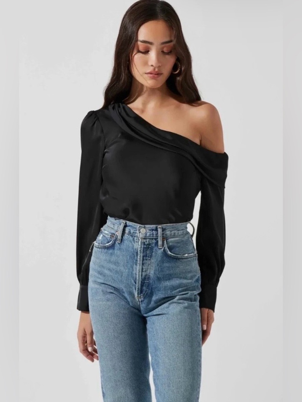 ASTR The Label Black One Shoulder Satin Blouse Long Sleeve Top L NWT